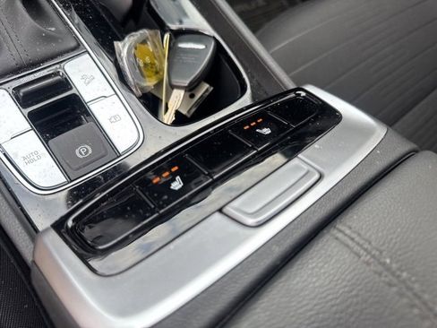 Certified 2024 Hyundai Santa Cruz SEL image 13