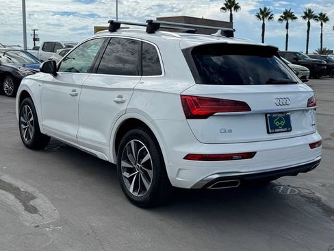 Used 2022 Audi Q5 2.0T Premium w/ Convenience Package AWD/4WD image 2