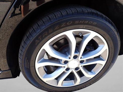 Used 2017 Mercedes-Benz C 300 4MATIC Sedan image 7
