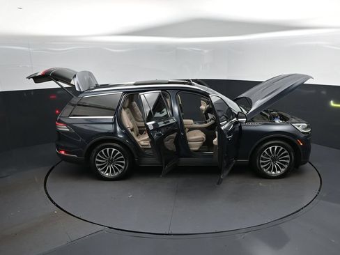 Used 2022 Lincoln Aviator Reserve w/ Equipment Group 201A RWD image 51