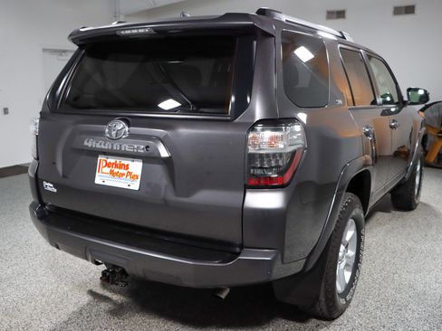 Used 2019 Toyota 4Runner SR5 image 7