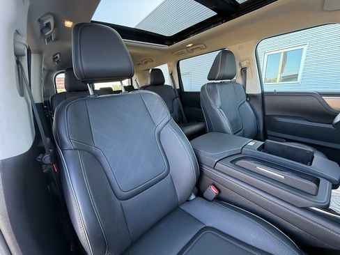 Used 2025 INFINITI QX80 Luxe image 43