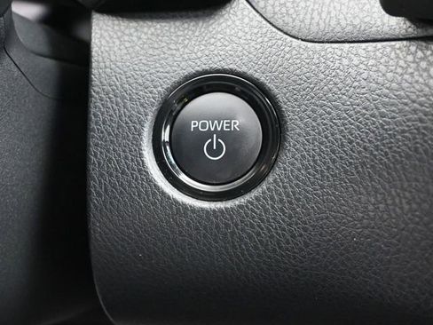 Certified 2025 Toyota Camry SE image 17