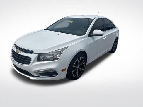 Used 2016 Chevrolet Cruze LT w/ Technology Package FWD image 1