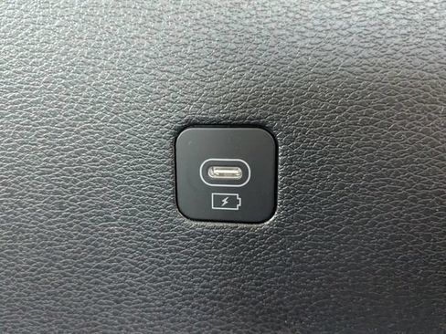 Certified 2024 Kia Telluride S w/ S Sunroof Package FWD image 17