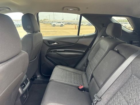 Used 2024 Chevrolet Equinox LT AWD/4WD image 36