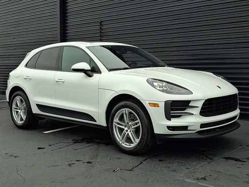 Certified 2020 Porsche Macan AWD/4WD image 9