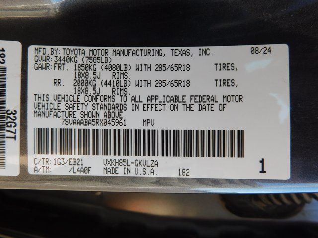 Used 2024 Toyota Sequoia TRD Pro AWD/4WD image 15