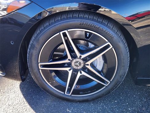 Used 2022 Mercedes-Benz C 300 4MATIC Sedan image 6