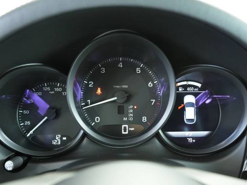 New 2025 Porsche Macan image 14