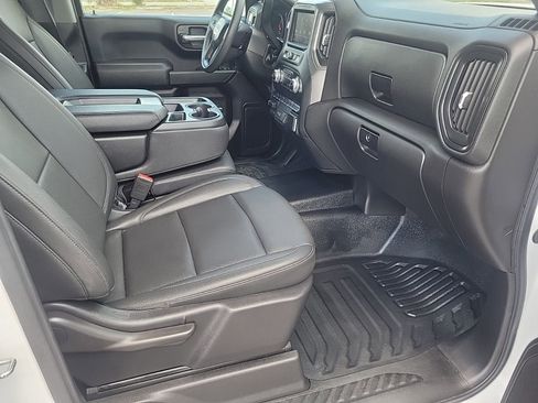 Used 2024 GMC Sierra 1500 Pro w/ Pro Value Package RWD image 12