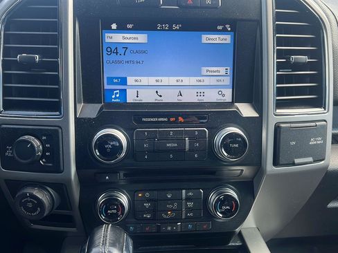 Used 2018 Ford F150 Lariat w/ Equipment Group 501A Mid image 21