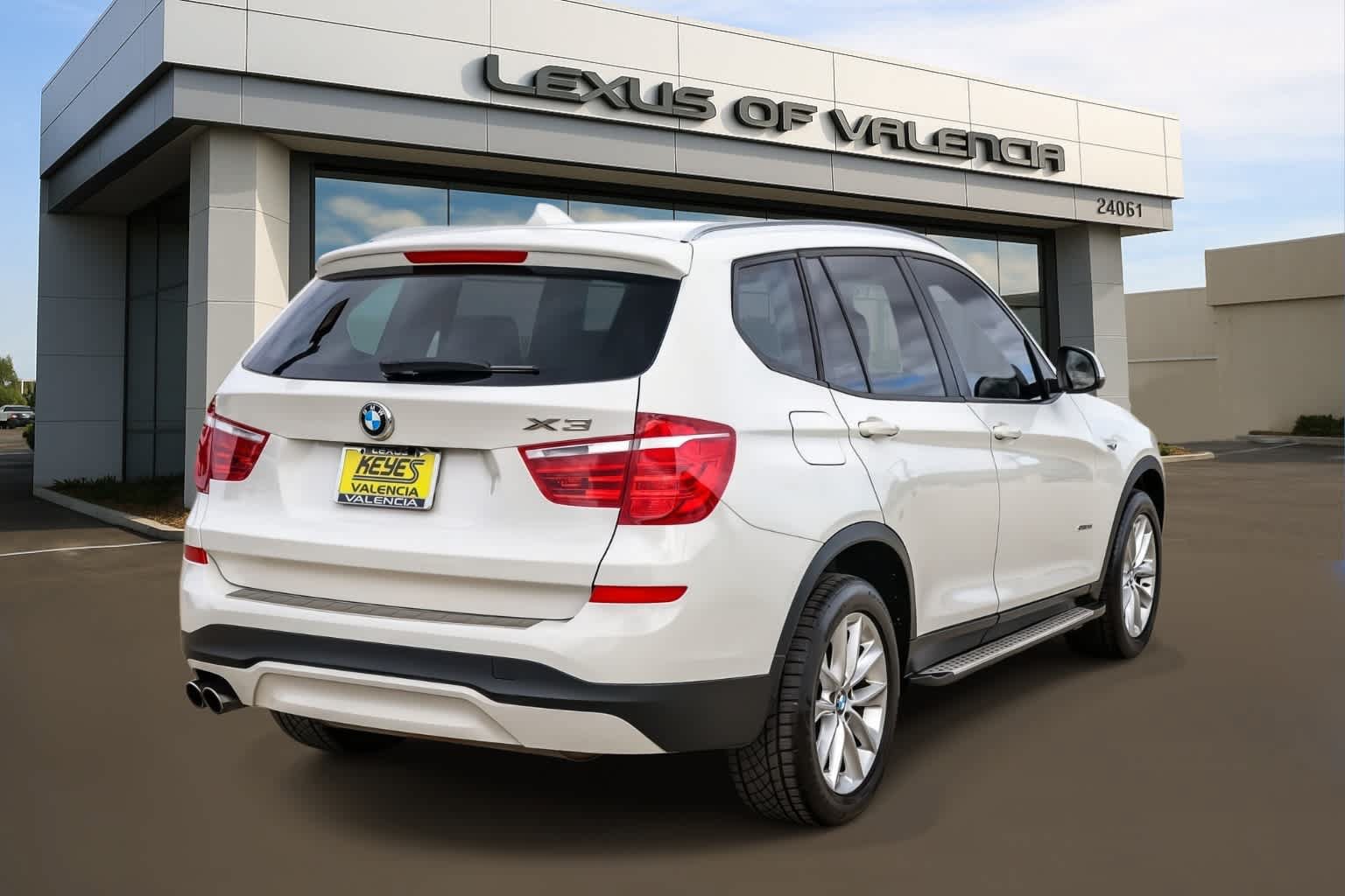 Used 2017 BMW X3 sDrive28i RWD image 4