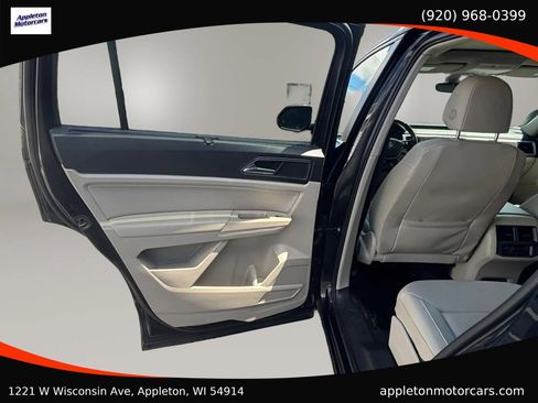 Used 2019 Volkswagen Atlas SEL R-Line AWD/4WD image 24