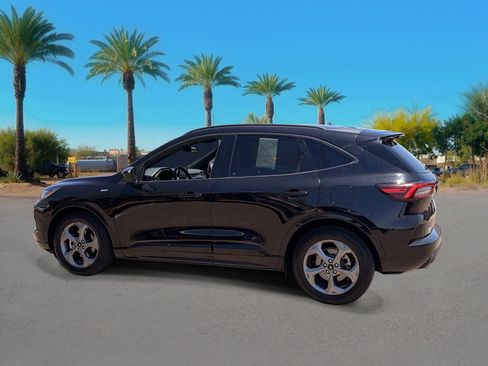 Certified 2024 Ford Escape ST-Line FWD image 3