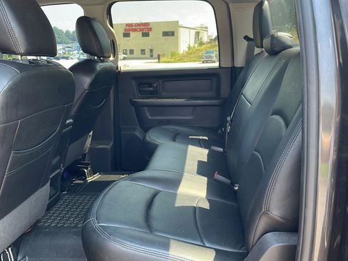 Used 2018 RAM 2500 Tradesman w/ Chrome Appearance Group AWD/4WD image 7