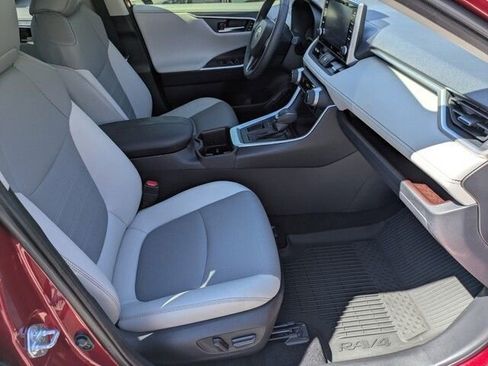 Used 2022 Toyota RAV4 Limited image 33