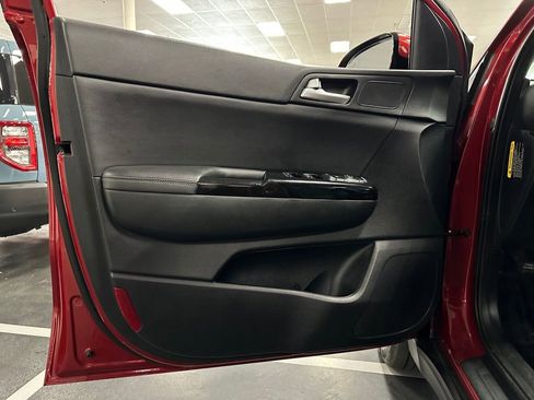 Used 2022 Kia Sportage EX image 13