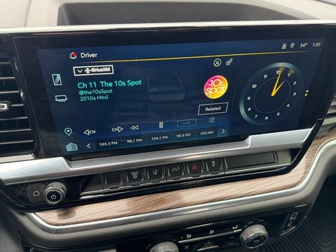 Used 2024 Chevrolet Silverado 2500 LT image 20