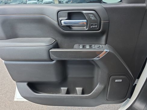 Used 2022 GMC Sierra 1500 AT4 w/ AT4 Preferred Package AWD/4WD image 17