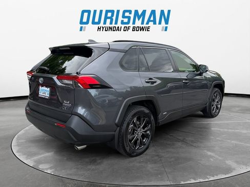 Used 2023 Toyota RAV4 XLE Premium AWD/4WD image 6