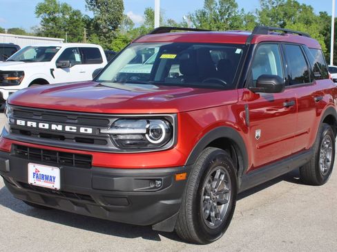 Used 2024 Ford Bronco Sport Big Bend w/ Convenience Package AWD/4WD image 2