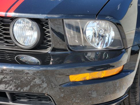 Used 2006 Ford Mustang GT Premium RWD image 10