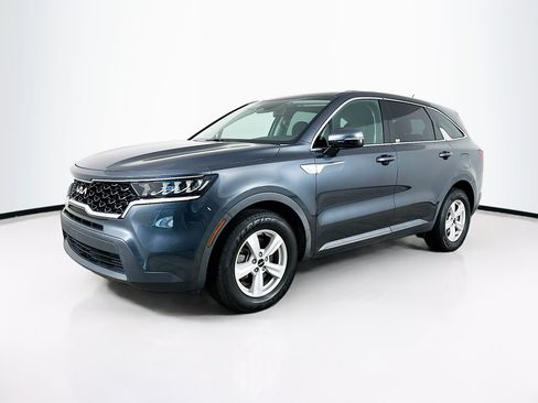 Used 2022 Kia Sorento LX FWD image 3