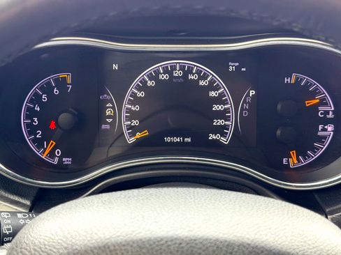 Used 2018 Jeep Grand Cherokee Limited image 26