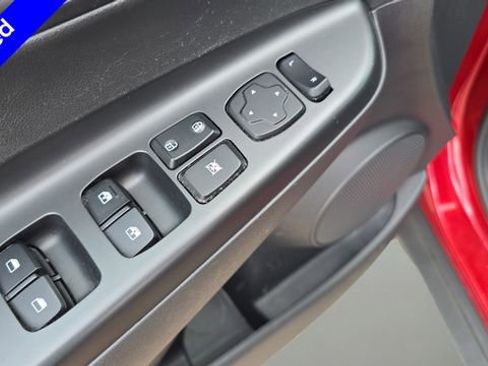 Certified 2023 Hyundai Kona SEL AWD/4WD image 18