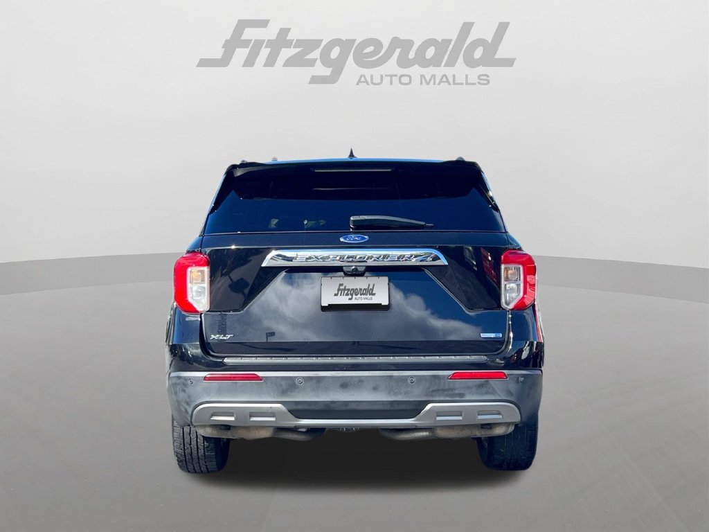 Used 2020 Ford Explorer XLT w/ Equipment Group 202A AWD/4WD image 15