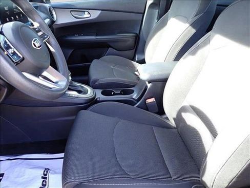 Used 2019 Kia Forte LXS image 10