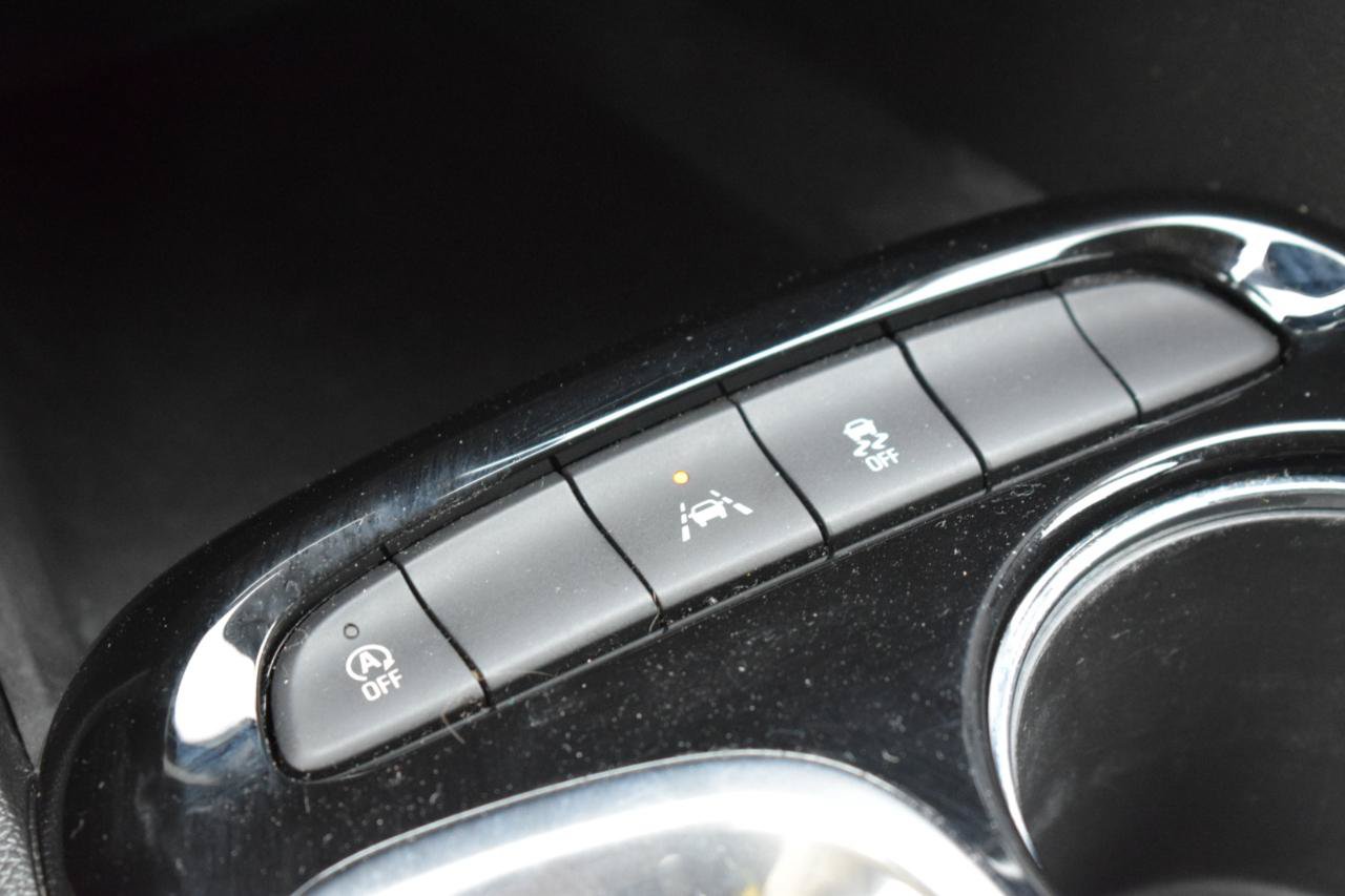 Used 2021 Buick Encore GX Select FWD image 29