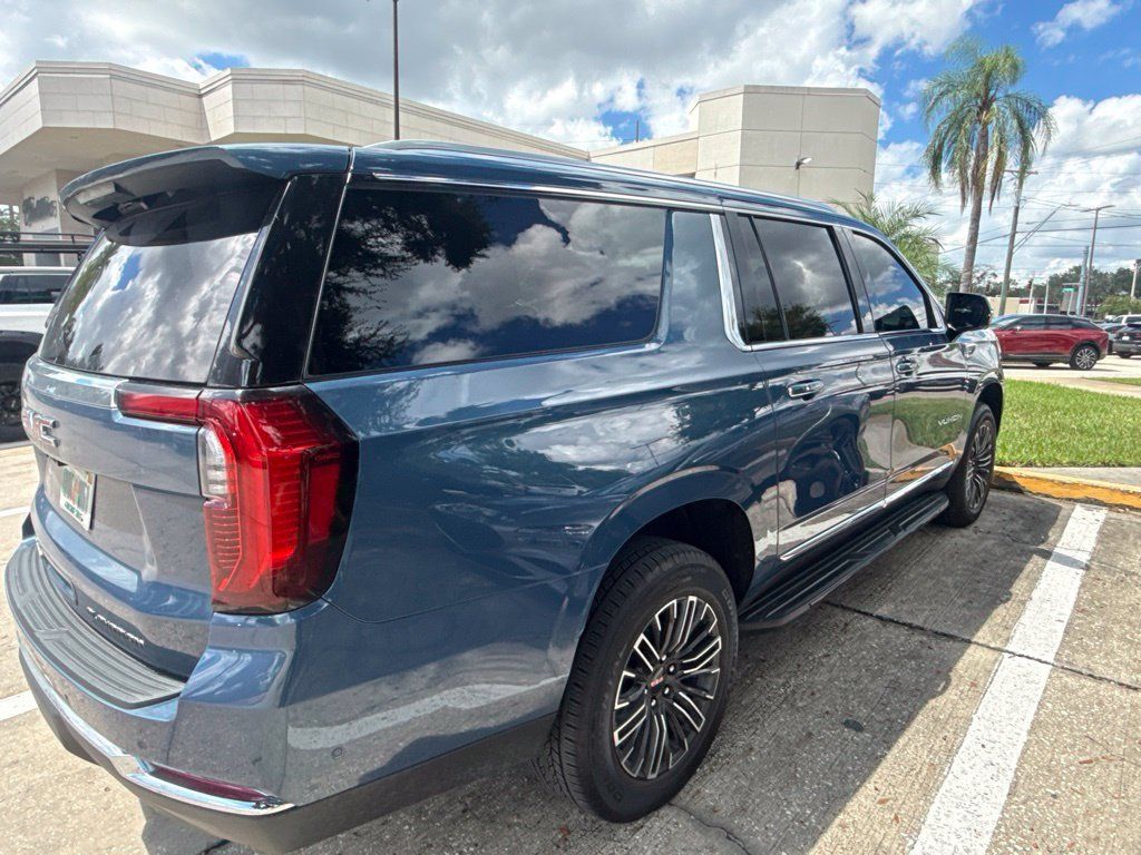 Used 2026 GMC Yukon XL Elevation w/ Elevation Premium Package RWD image 6