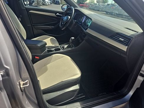 Used 2020 Volkswagen Jetta R-Line FWD image 26