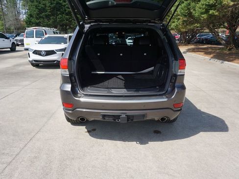 Used 2018 Jeep Grand Cherokee Limited image 16
