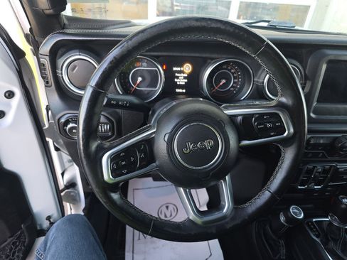 Used 2018 Jeep Wrangler Unlimited Sahara w/ Cold Weather Group image 7