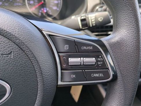 Used 2021 Kia Forte LXS FWD image 23