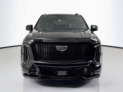 Used 2025 Cadillac Escalade ESV V w/ LPO, ONYX Package AWD/4WD image 11