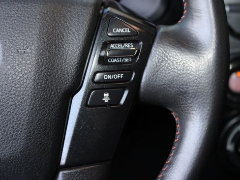 Used 2024 Nissan Titan PRO-4X w/ Pro-4x Convenience Package image 14