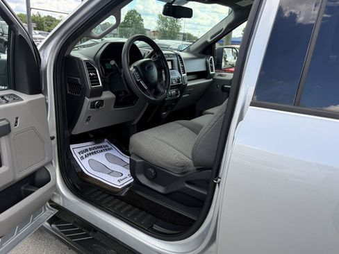 Used 2016 Ford F150 XLT AWD/4WD image 8