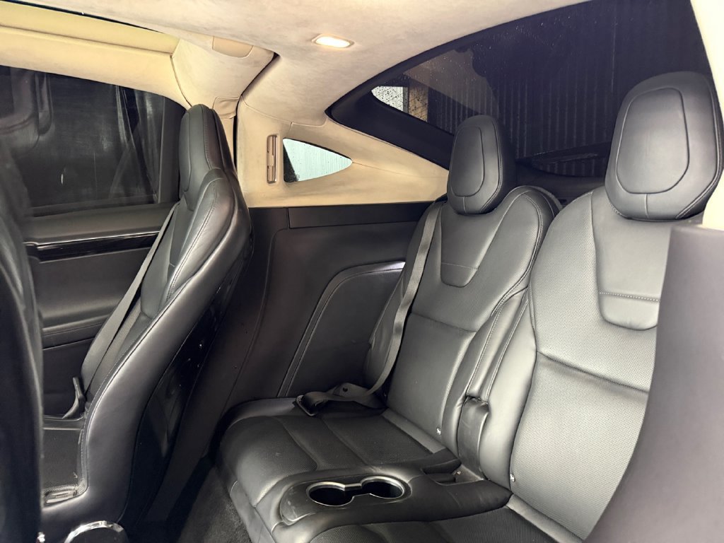Used 2016 Tesla Model X 90D AWD/4WD image 31