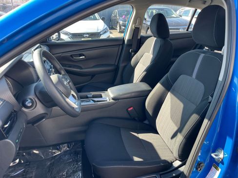 Used 2025 Nissan Sentra SV image 35