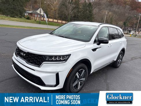 Used 2022 Kia Sorento S image 1