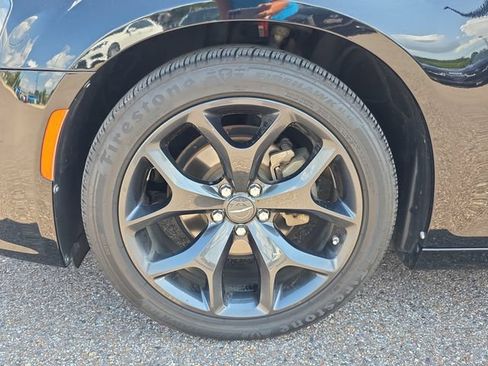 Used 2022 Chrysler 300 Touring L RWD image 9