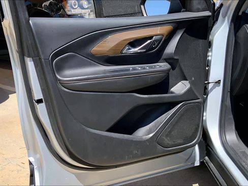 Used 2020 GMC Terrain SLE w/ Elevation Edition FWD image 22