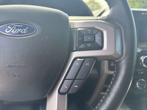 Used 2018 Ford F150 Lariat AWD/4WD image 9