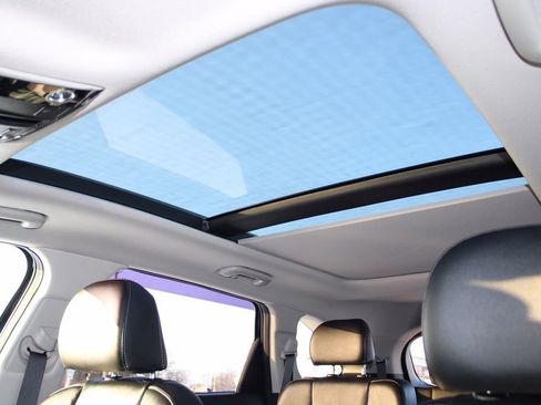 Used 2022 Kia Sorento SX Prestige image 29