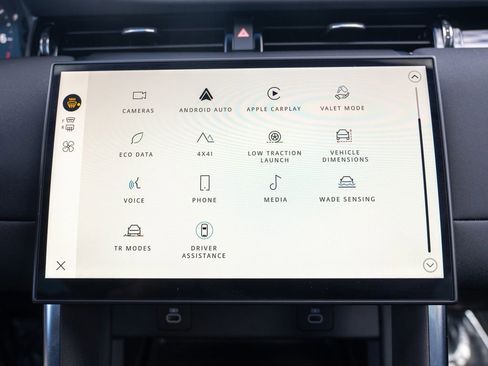 New 2024 Land Rover Discovery Sport S image 25