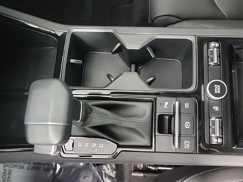 Used 2025 Kia K5 EX image 33